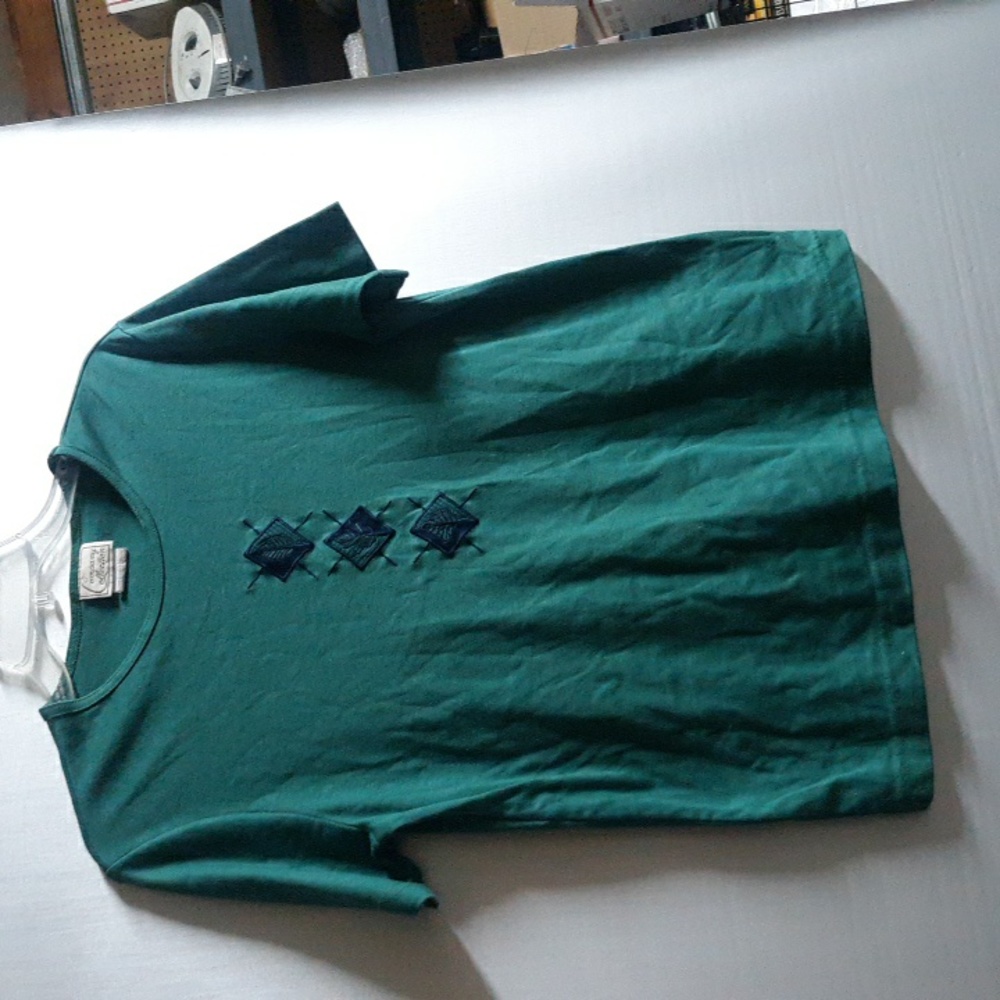 Company Collection Size M (SKU N37)
